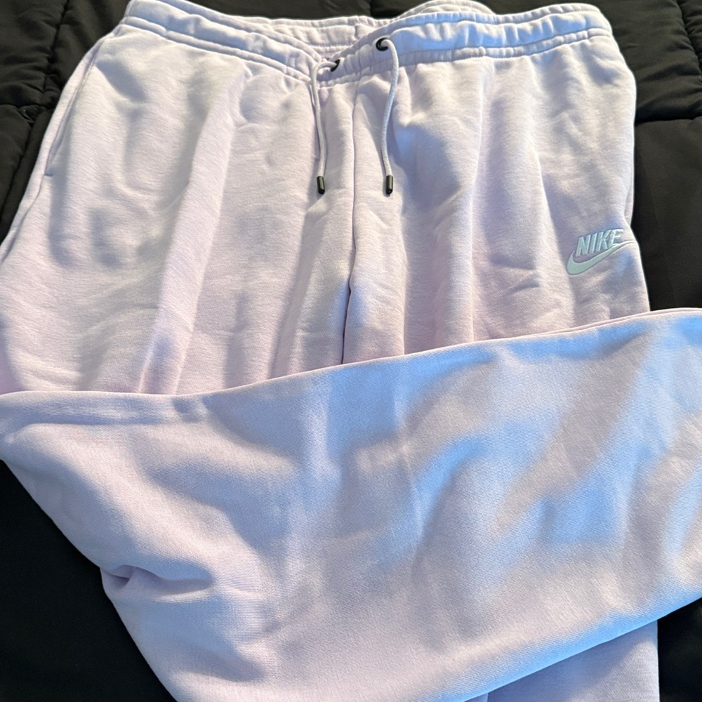 Nike Light purple Joggers size L new with tags - Picture 4 of 6